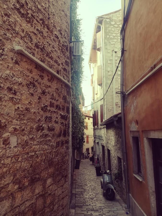 La Calletta Ровин Екстериор снимка